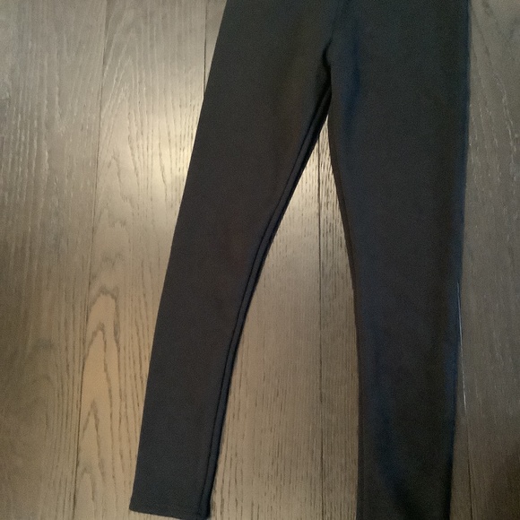 Just cozy woman’s leggings - Picture 1 of 3
